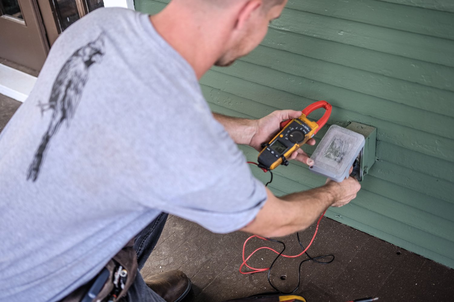 Handling Sparking Outlets Safely